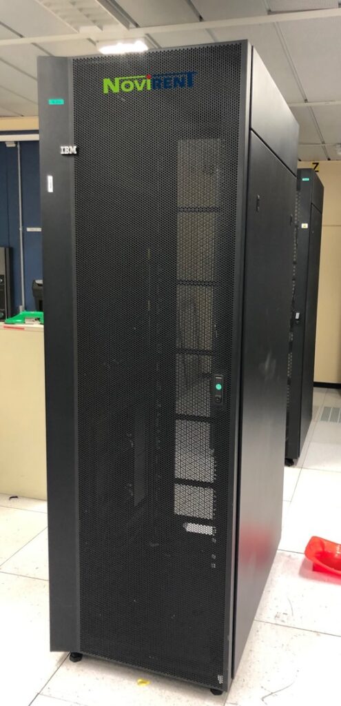 Armoire Baie Rack IBM 42U Rack IBM ou armoire